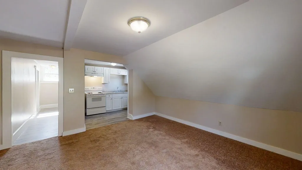 378 Elm Street Laconia NH 03246