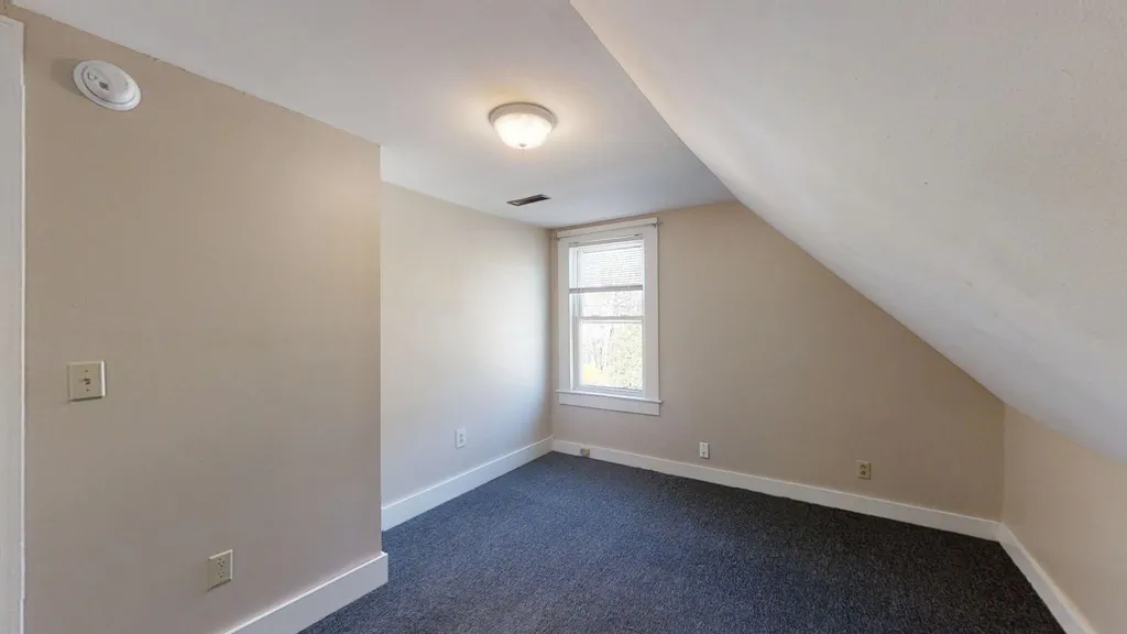 378 Elm Street Laconia NH 03246