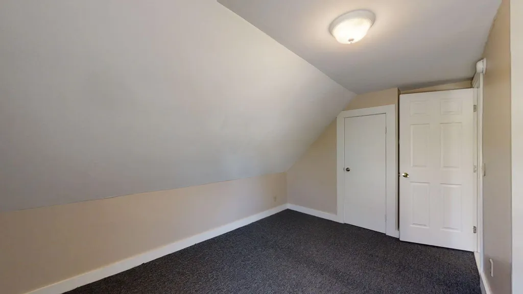 378 Elm Street Laconia NH 03246