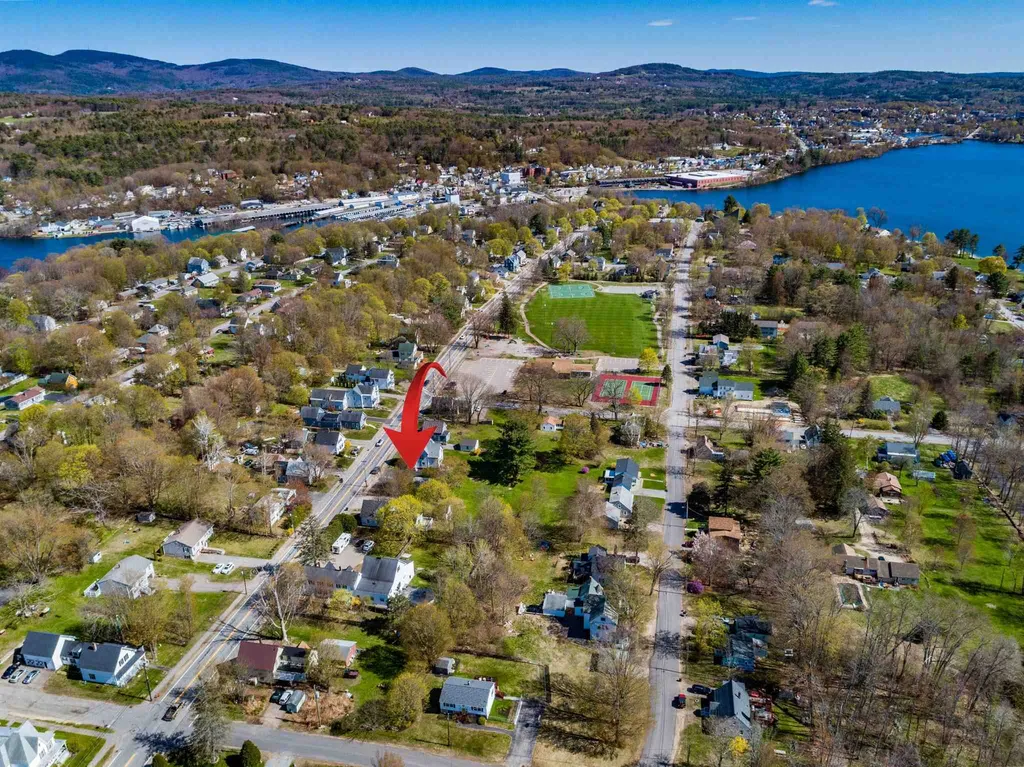 378 Elm Street Laconia NH 03246