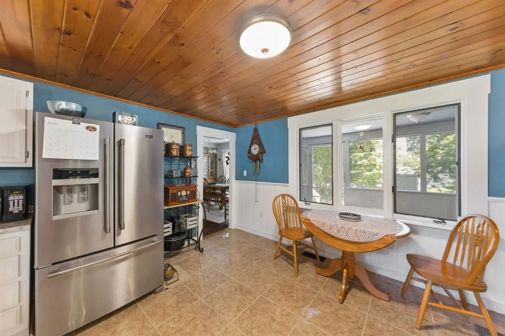 378 Elm Street Laconia NH 03246