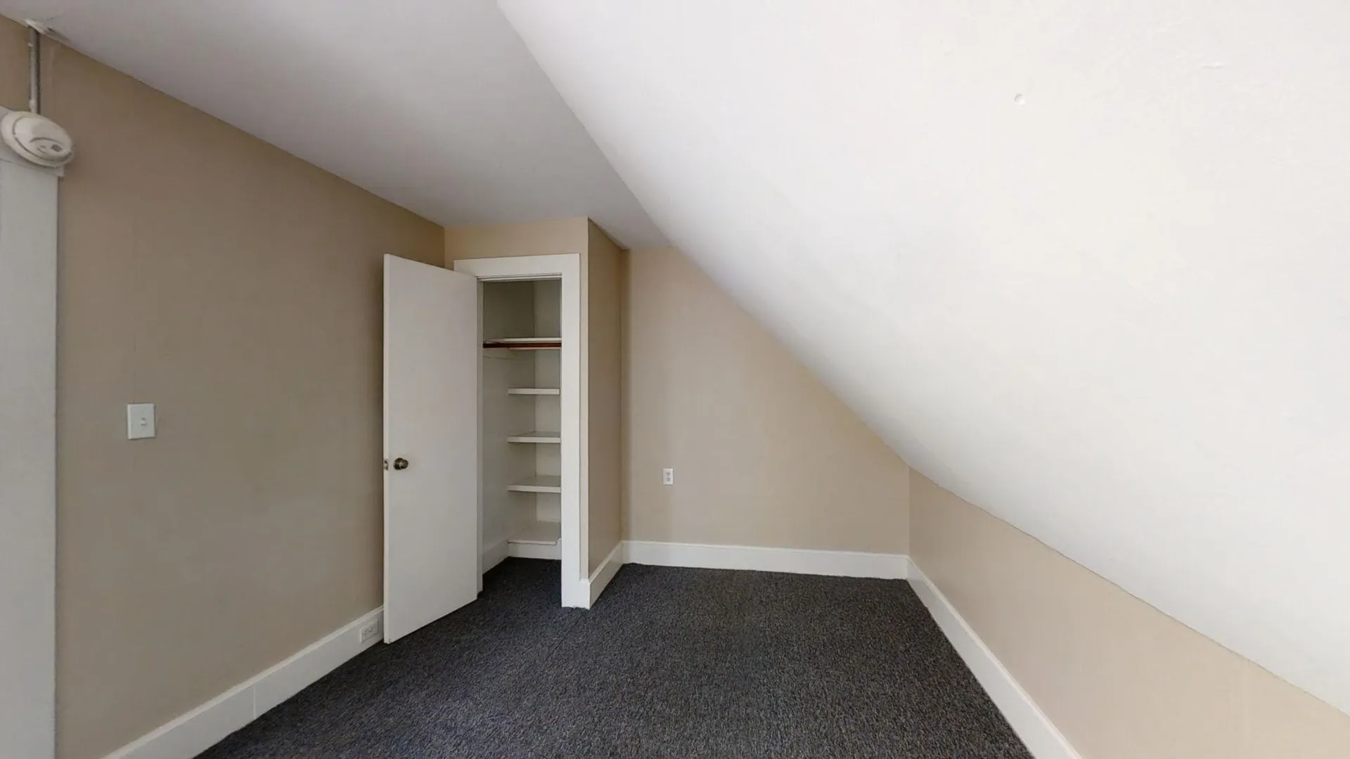 378 Elm Street Laconia NH 03246