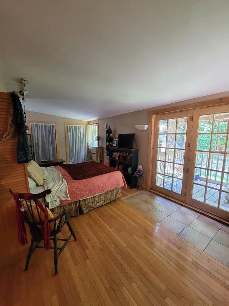 56 Squantum Road Jaffrey NH 03452
