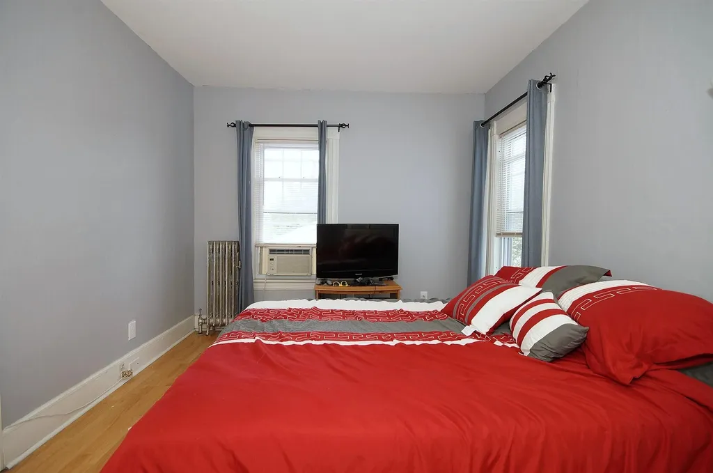 135 Myrtle Street Manchester NH 03104