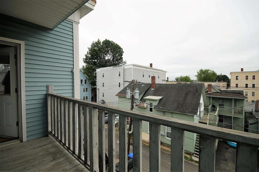 135 Myrtle Street Manchester NH 03104