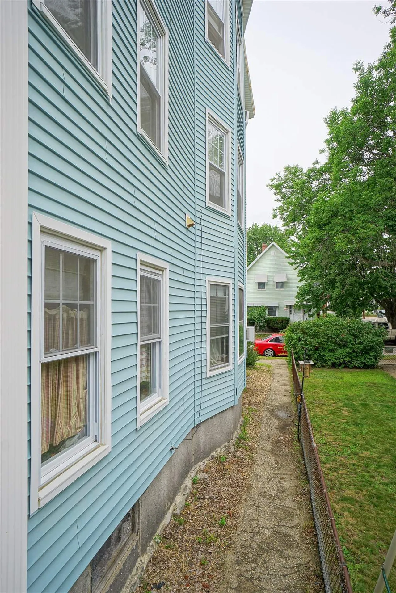 135 Myrtle Street Manchester NH 03104