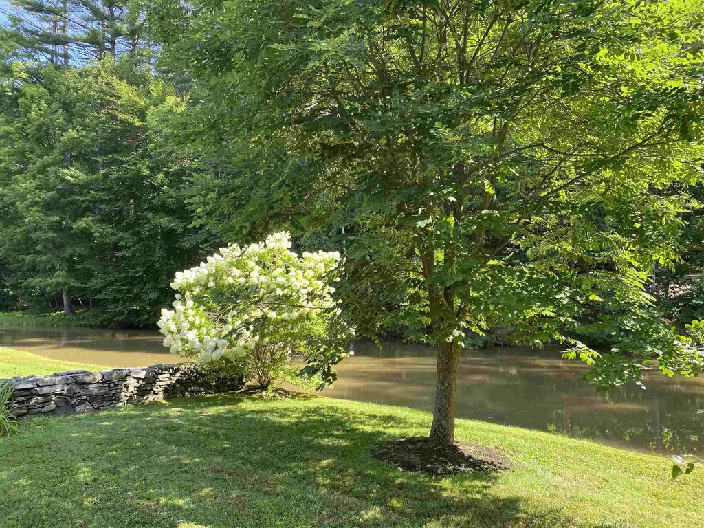 21 Golf Pond Extension Woodstock VT 05091