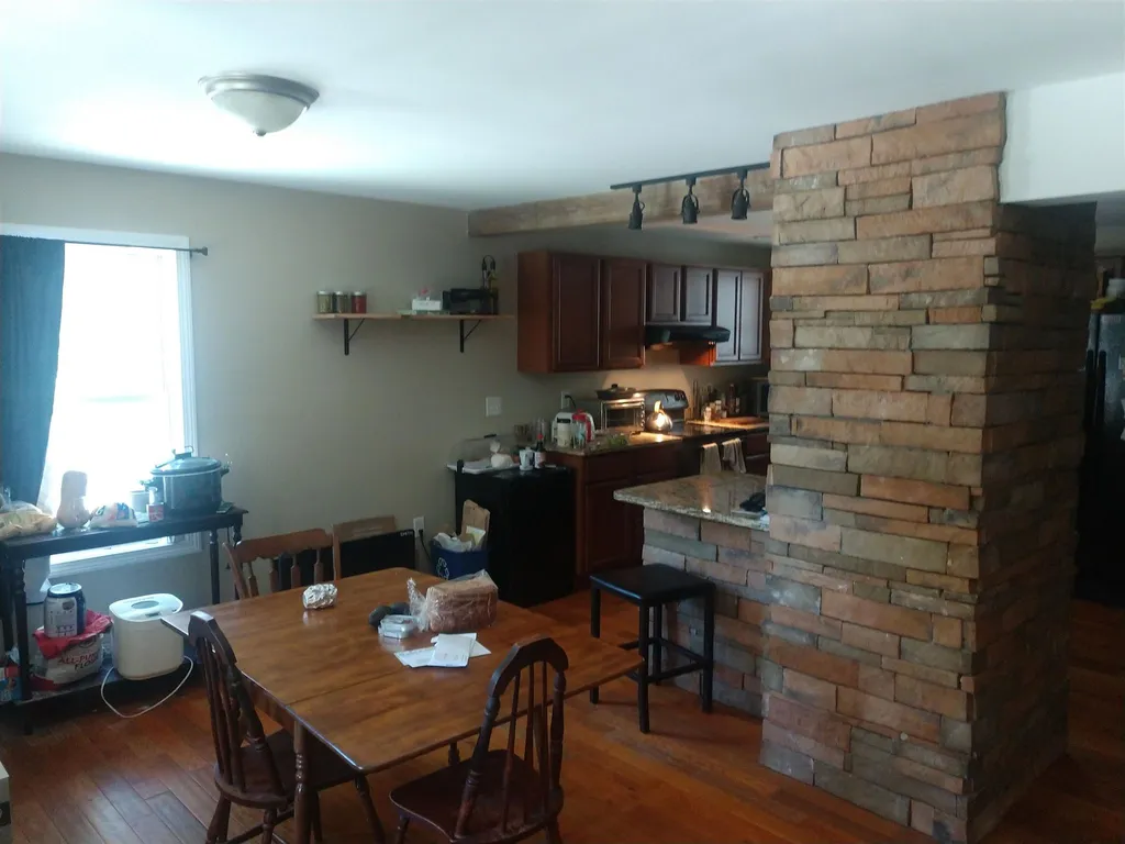 754 Sykes Mountain Avenue Hartford VT 05001