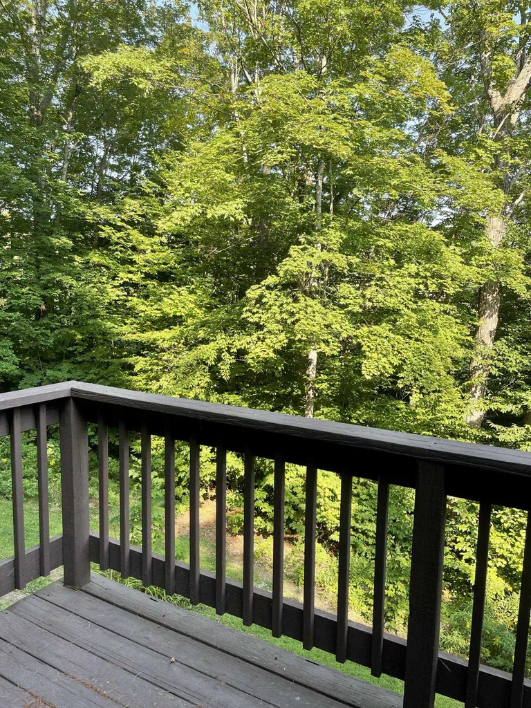 401 Old Quechee Road Hartford VT 05059