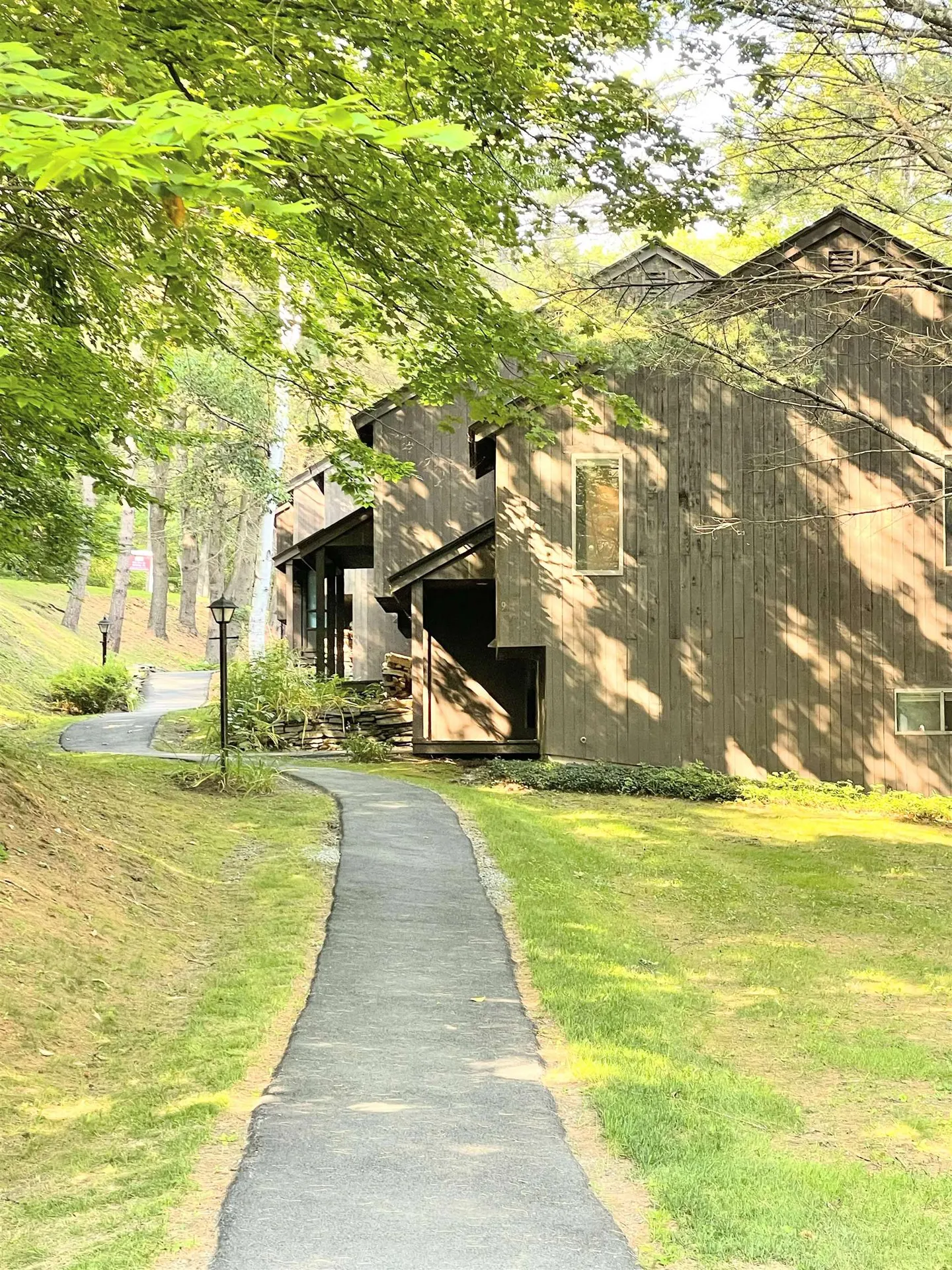 401 Old Quechee Road Hartford VT 05059