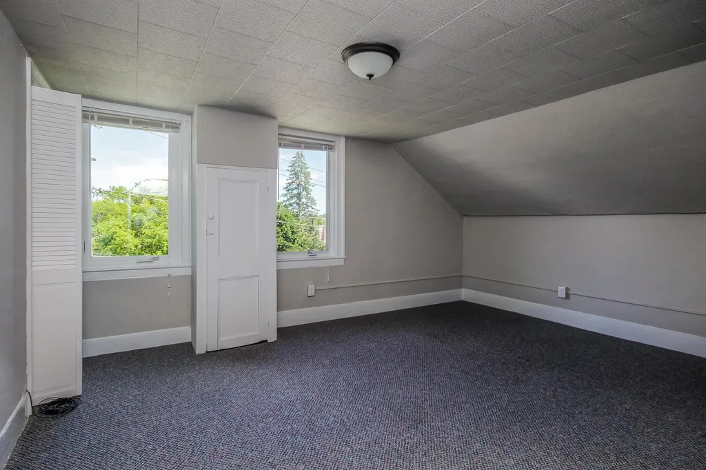 67 Chase Street Burlington VT 05401