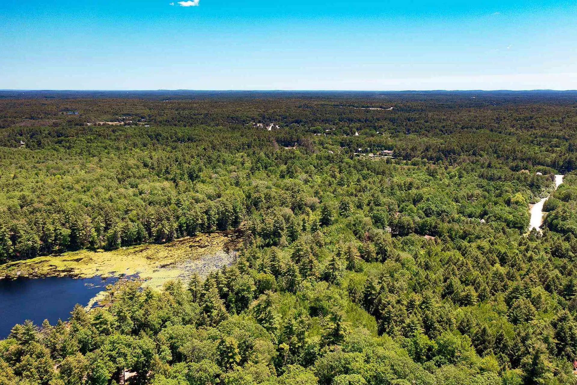 41 Chester Road Raymond NH 03077
