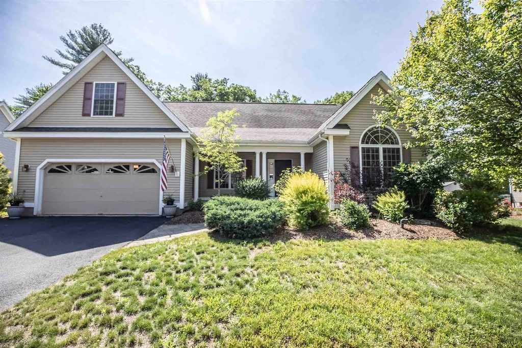 138 Streamside Drive Manchester NH 03102