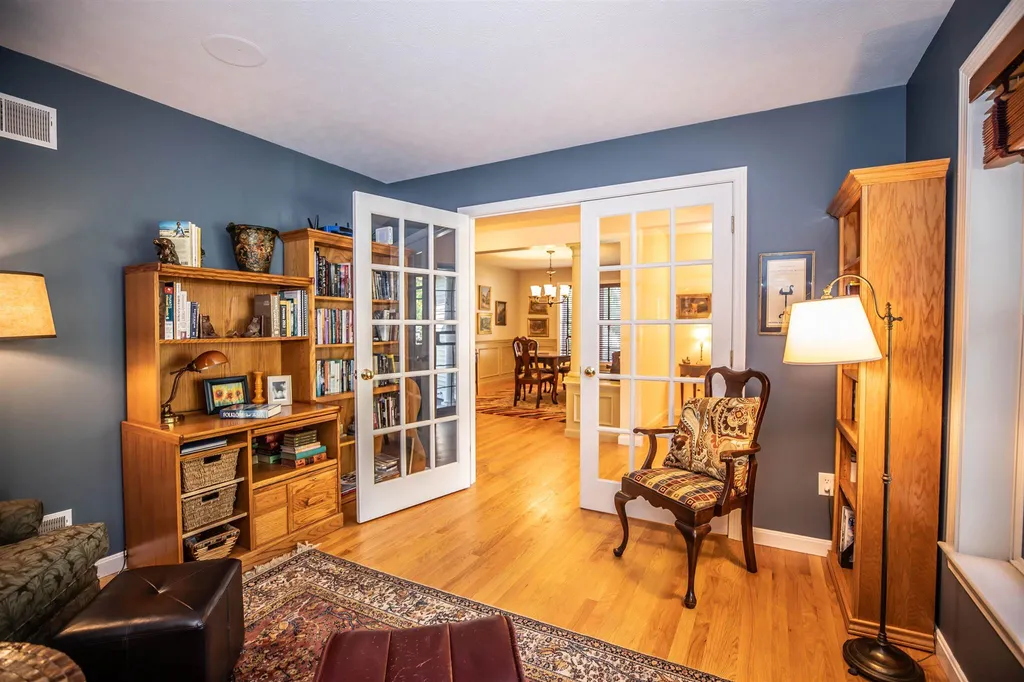 138 Streamside Drive Manchester NH 03102