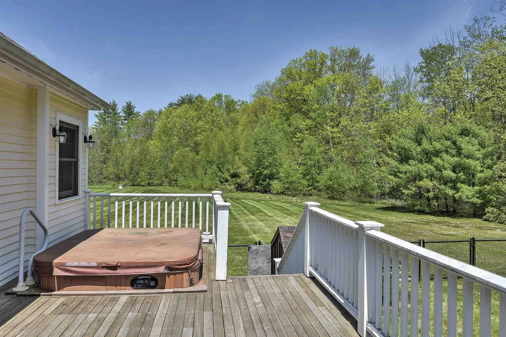 19 Moore Farm Road Keene NH 03431