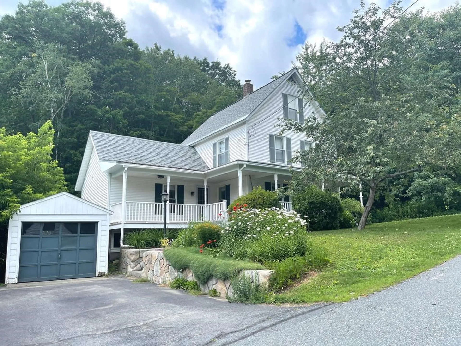 24 Third Street Hartford VT 05001