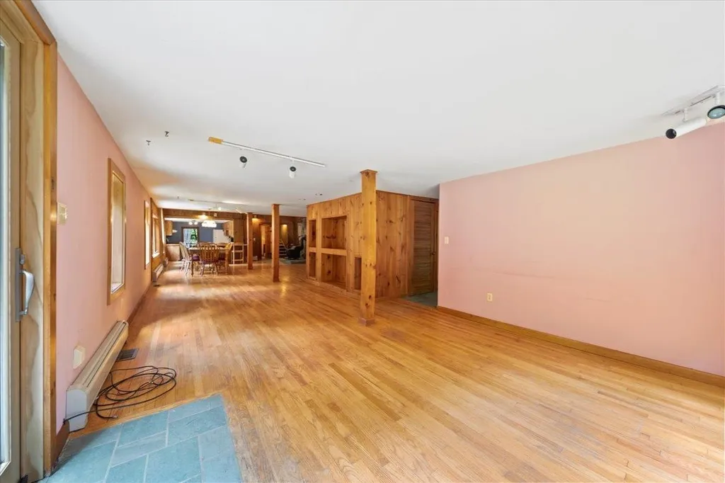 1640 Kelly Stand Road Sunderland VT 05250