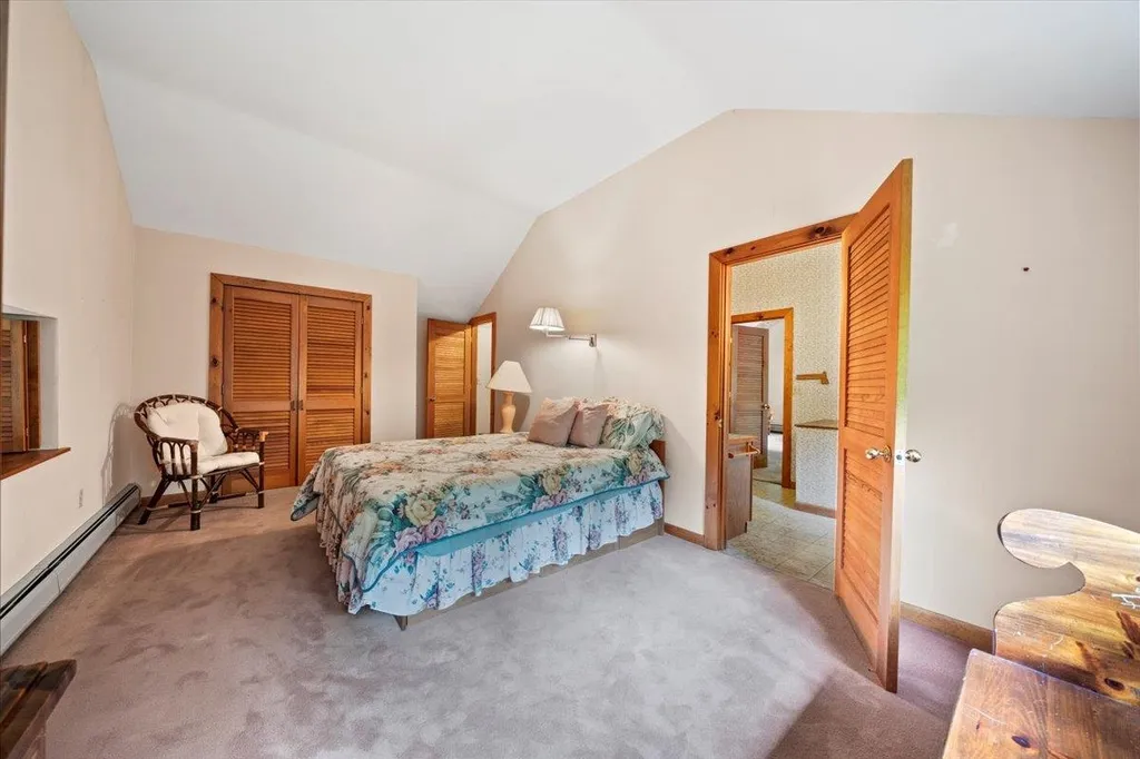 1640 Kelly Stand Road Sunderland VT 05250