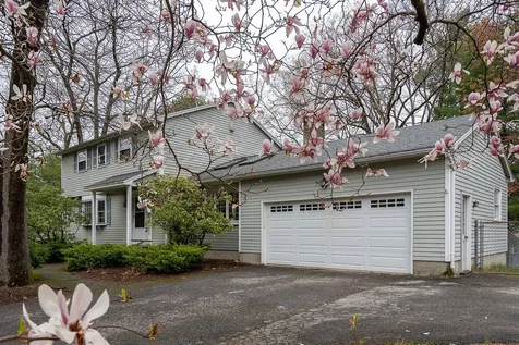4 Danbury Road Nashua NH 03064
