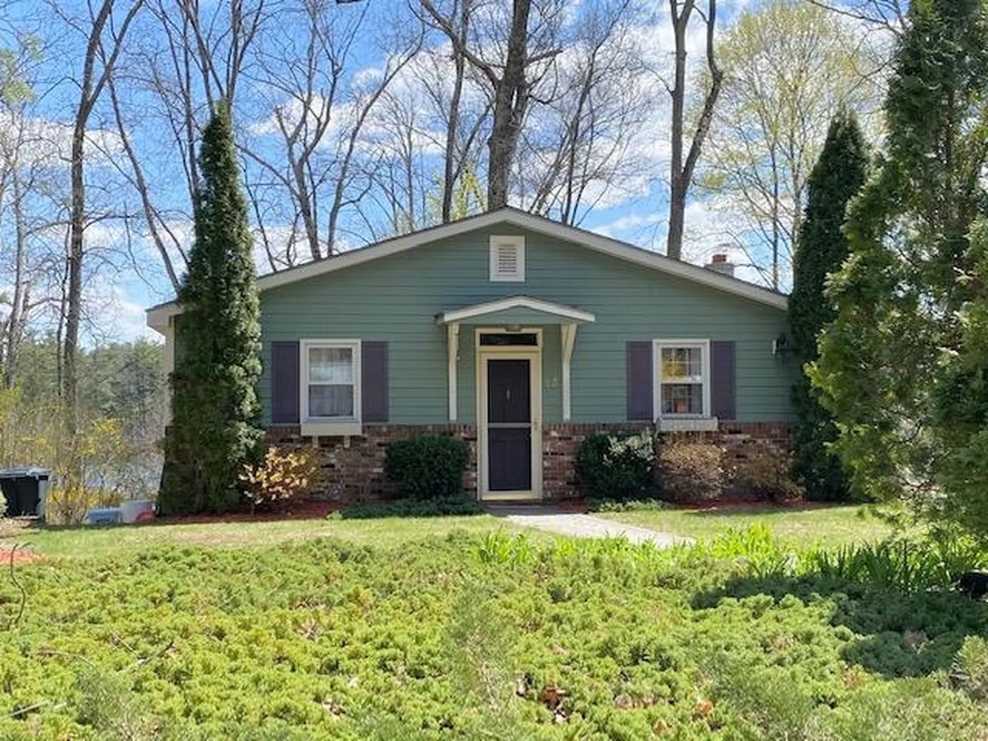 13 Gardner Road Windham NH 03087