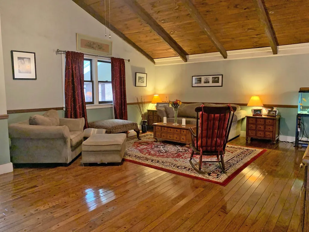 30 Warde Drive Dummerston VT 05301