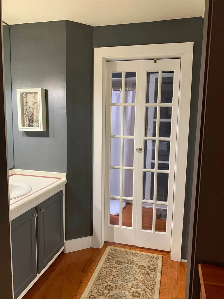 30 Warde Drive Dummerston VT 05301