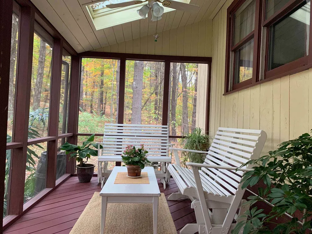 30 Warde Drive Dummerston VT 05301