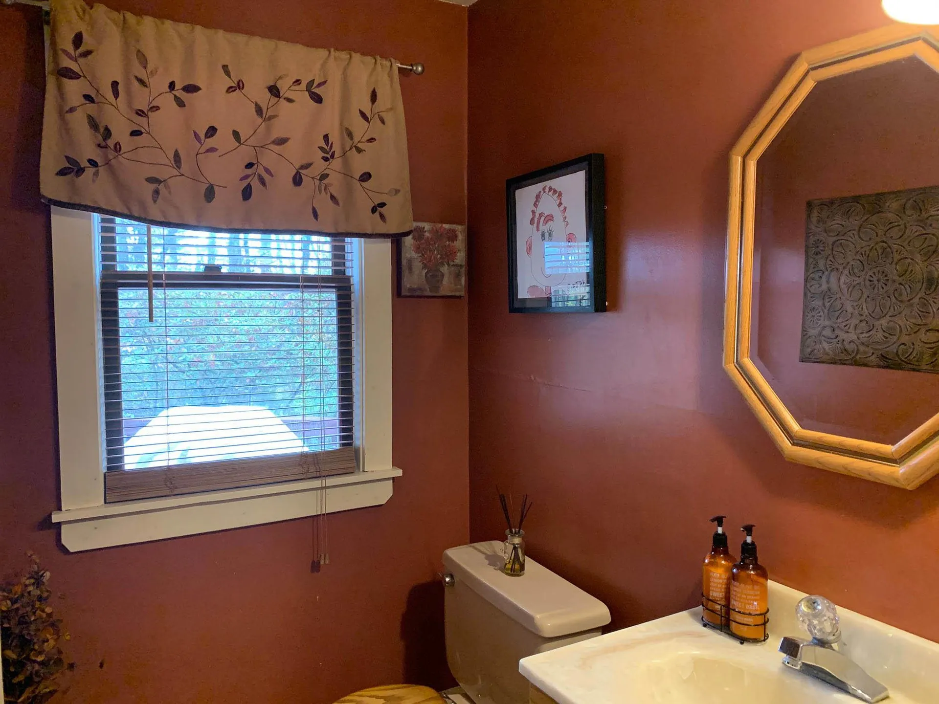 30 Warde Drive Dummerston VT 05301