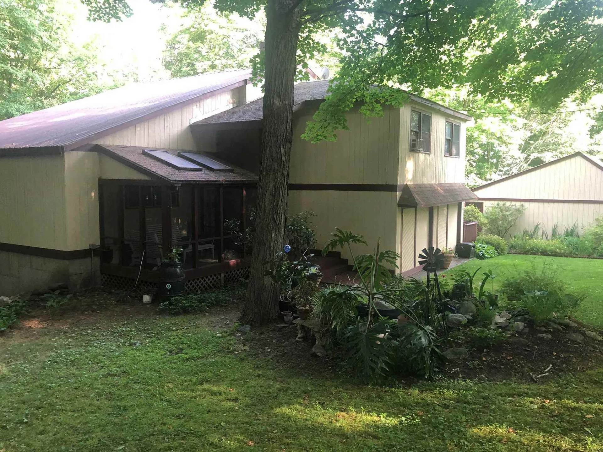 30 Warde Drive Dummerston VT 05301