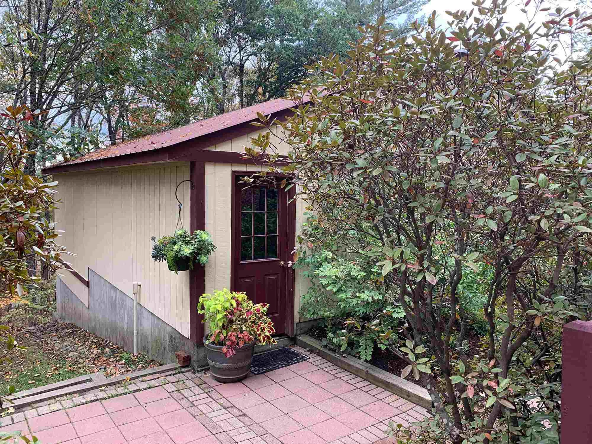 30 Warde Drive Dummerston VT 05301