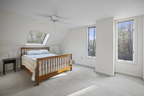 4 Toon Lane Lee NH 03861