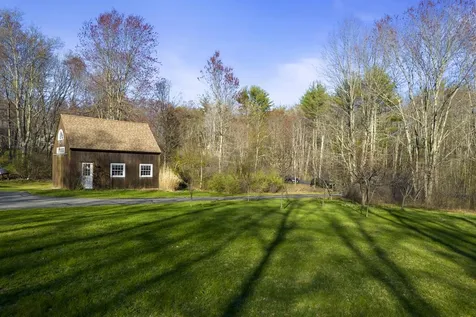 4 Toon Lane Lee NH 03861