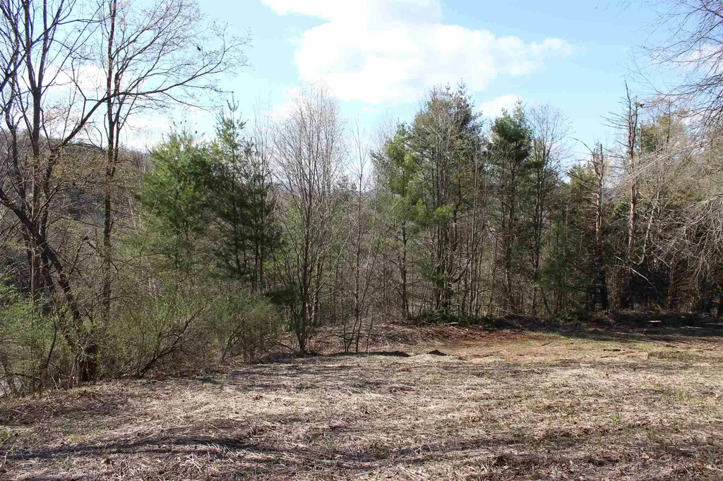 00 Howe Hill Road Sharon VT 05065