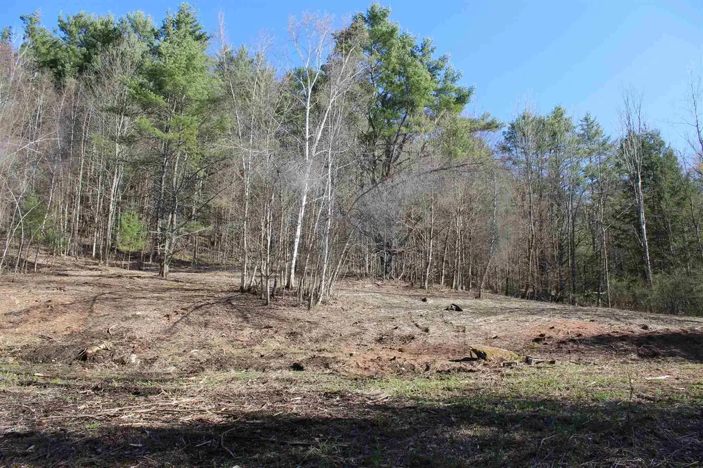 00 Howe Hill Road Sharon VT 05065