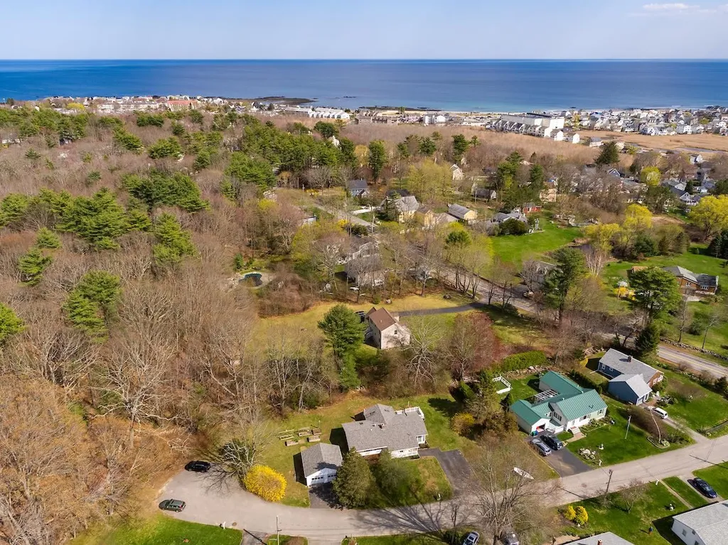 6 Quinlan Lane Hampton NH 03842