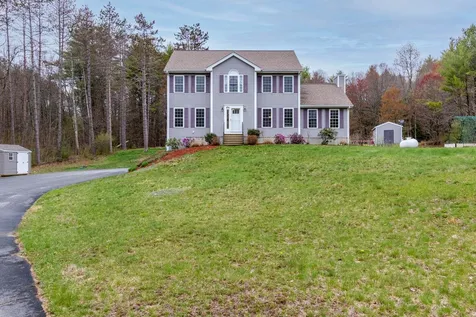 51 Raymond Road Deerfield NH 03037