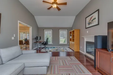 51 Raymond Road Deerfield NH 03037
