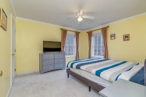 51 Raymond Road Deerfield NH 03037