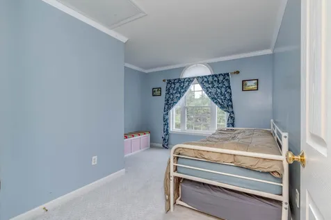 51 Raymond Road Deerfield NH 03037