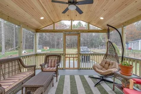 51 Raymond Road Deerfield NH 03037