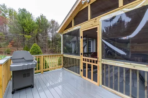 51 Raymond Road Deerfield NH 03037