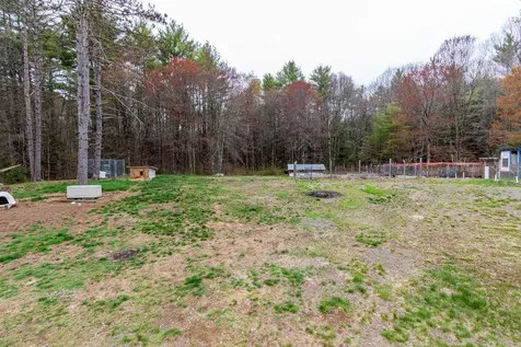 51 Raymond Road Deerfield NH 03037