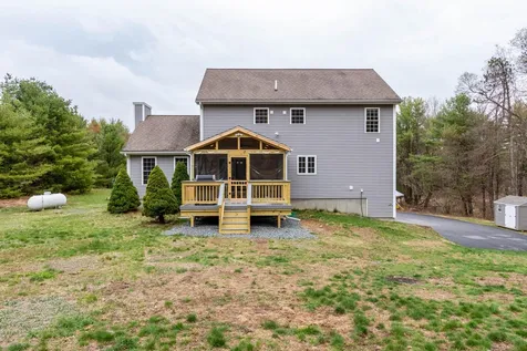 51 Raymond Road Deerfield NH 03037