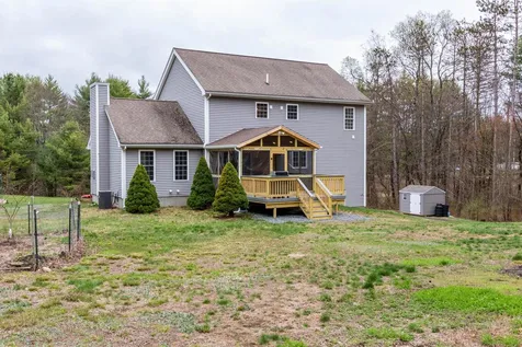 51 Raymond Road Deerfield NH 03037