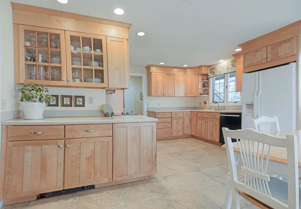 15 Lisa Beth Circle Dover NH 03820