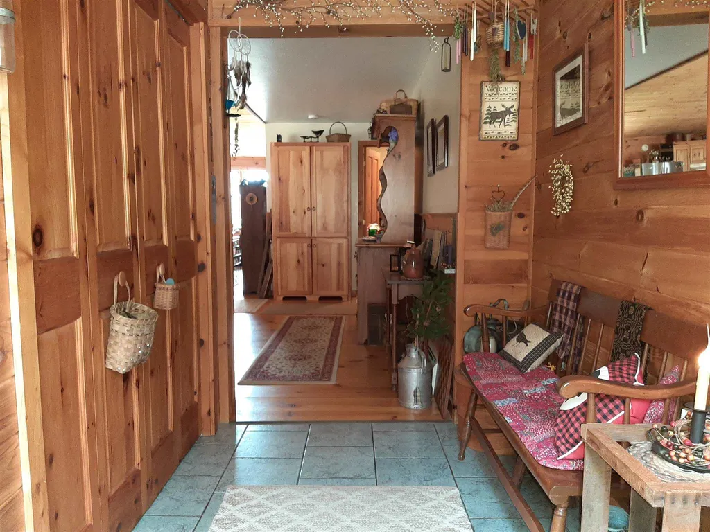 63 Maplewood Lane Pittsburg NH 03592