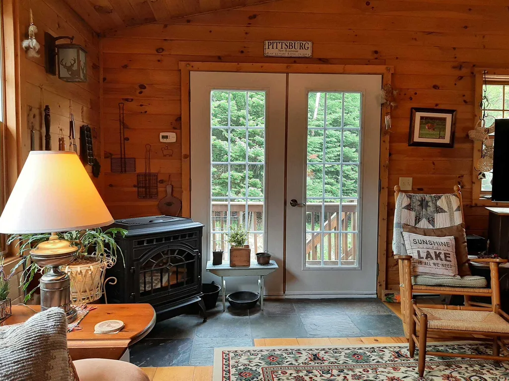 63 Maplewood Lane Pittsburg NH 03592