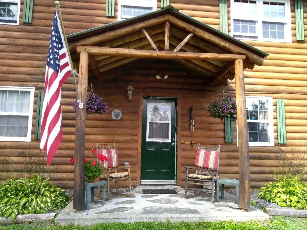 63 Maplewood Lane Pittsburg NH 03592