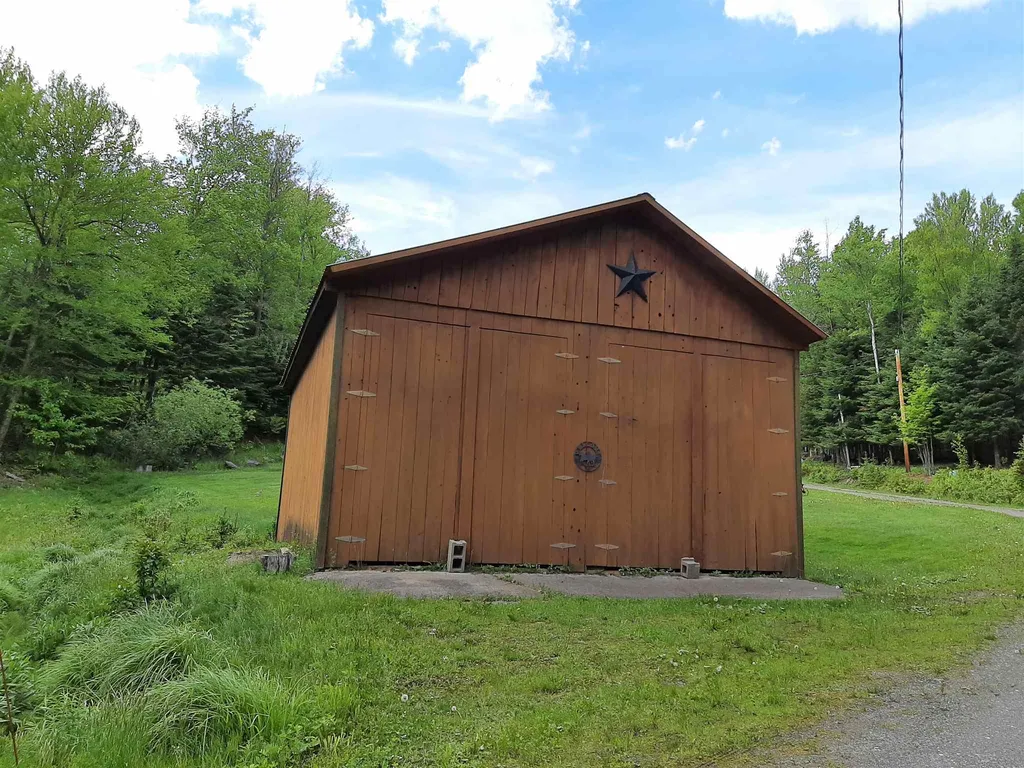 63 Maplewood Lane Pittsburg NH 03592