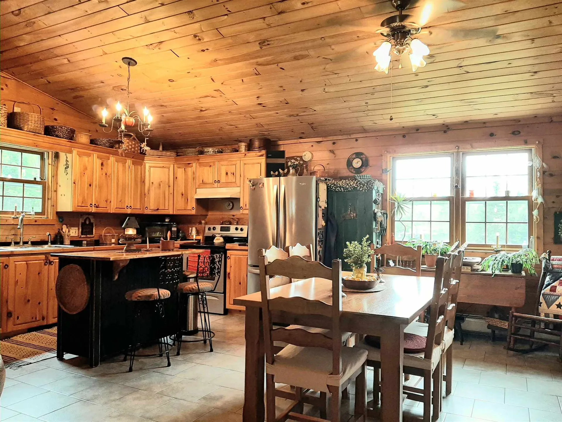 63 Maplewood Lane Pittsburg NH 03592